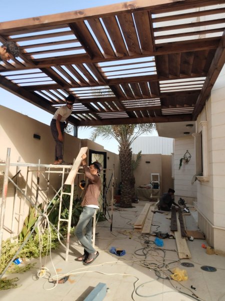تركيب مظلات خشبية وحديدية 